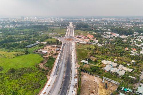 Đường nghìn tỷ qua 'siêu phường' đông dân nhất Đồng Nai sắp thông xe