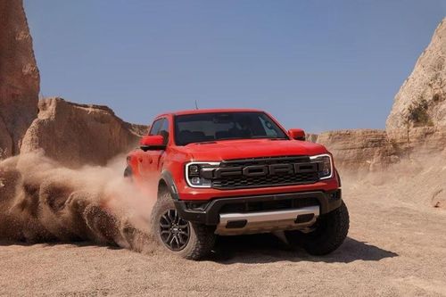 Ford Ranger Raptor V6 mạnh hơn gần 190 mã lực sắp đến Việt Nam?