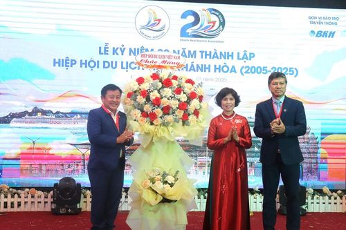 Doanh thu du lịch Khánh Hòa tăng hơn 100 lần trong 20 năm