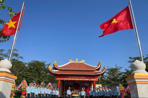 Khánh thành nhà bia tưởng niệm các anh hùng liệt sĩ Trung đoàn 917