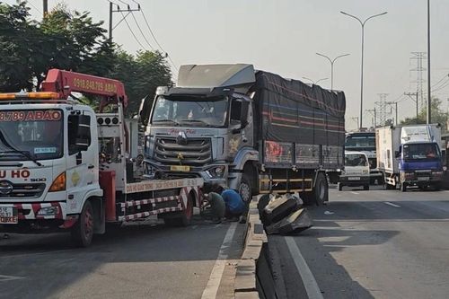 Cuối tuần, giao thông nhiều cửa ngõ TP.HCM ùn tắc