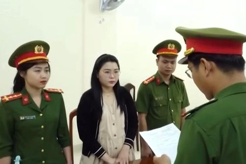 Khởi tố nữ đối tượng sản xuất, buôn bán mỹ phẩm giả