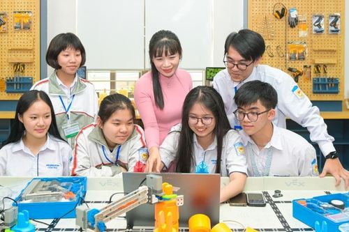 Quảng Ninh: Đưa giáo dục STEM đi vào chiều sâu, bền vững và hiệu quả