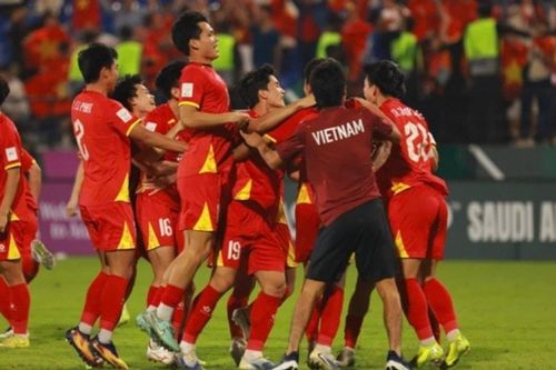 U23 Việt Nam quật ngã U23 Hàn Quốc: Kỳ tích từ tinh thần thép trong thế thiếu người
