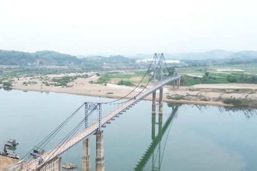 Gấp rút sửa chữa cầu treo Bãi Ổi (Con Cuông), bảo đảm an toàn giao thông cho nhân dân trước Tết Nguyên đán