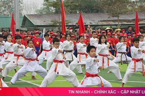 Gần 900 vận động viên tham gia đại hội thể thao ở xã Mai Hoa