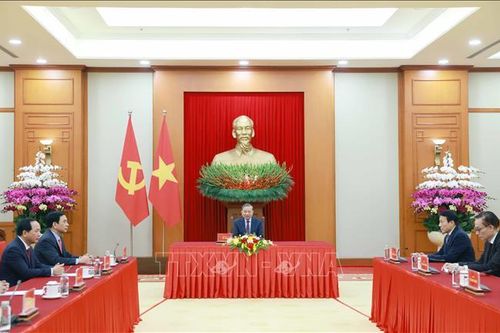Tổng thống Liên bang Nga Vladimir Putin điện đàm với Tổng Bí thư Tô Lâm
