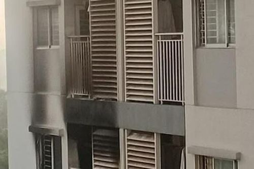 Cháy căn hộ chung cư ở Tp.HCM lúc rạng sáng, 3 người nguy kịch do ngạt khói