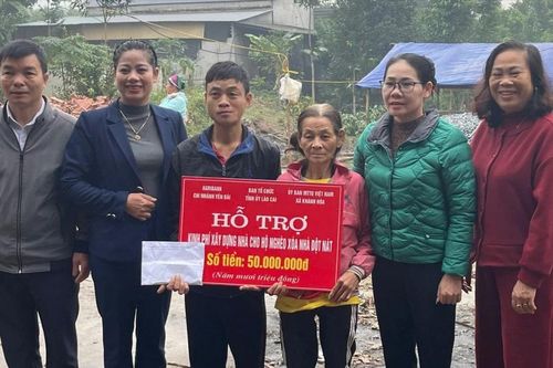 Bước chuyển mình từ 'ý Đảng, lòng dân'