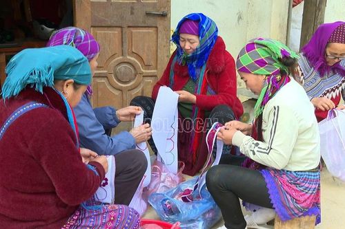Mùa may áo mới