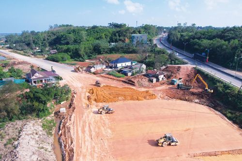 Quảng Trị tăng tốc trên các công trình trọng điểm