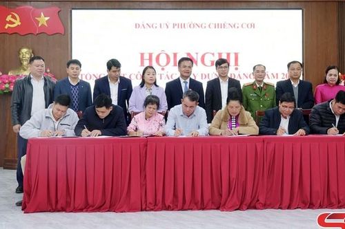 Đối thoại, giải quyết kịp thời kiến nghị của nhân dân