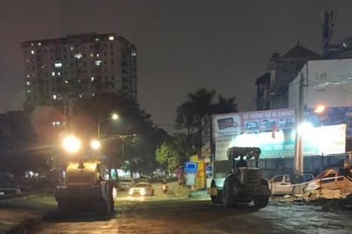 Xuyên đêm thi công giữa giá rét, quyết tâm đưa Vành đai 2,5 Hà Nội về đích đúng hẹn