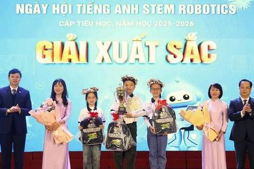 Tổng kết, trao giải 'Ngày hội tiếng Anh STEM Robotics' cấp tiểu học Hà Nội