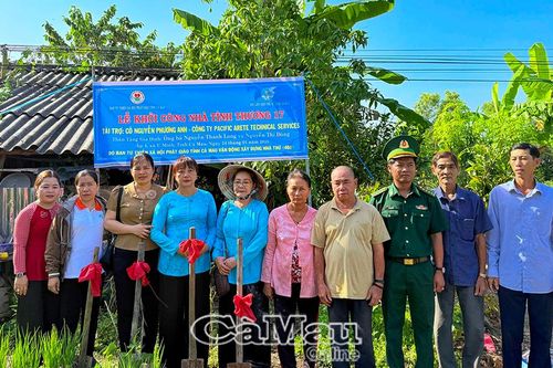 Khởi công 2 căn nhà tình thương cho phụ nữ khó khăn