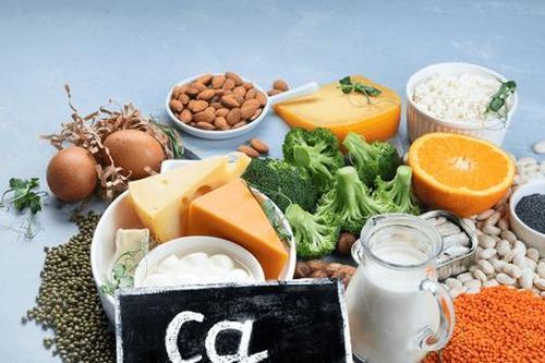 Bác sĩ tại nhà: Bổ sung canxi qua thực phẩm để xương chắc khỏe