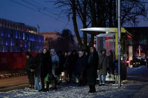 EU gửi máy phát điện khẩn cấp đến Ukraine