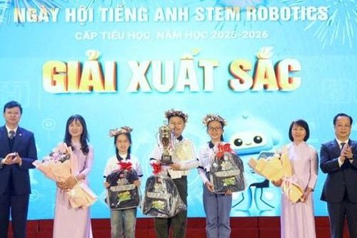 Hà Nội: 82 đội giành giải thưởng Ngày hội tiếng Anh STEM Robotics