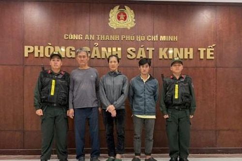 Triệt phá xưởng sản xuất thuốc đông y giả trộn thuốc giảm đau để lừa người tiêu dùng