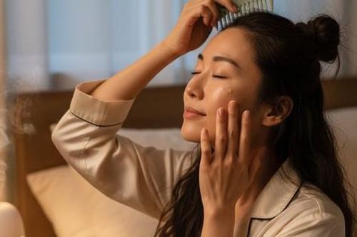 Những thói quen đơn giản trước khi ngủ giúp làn da khỏe đẹp