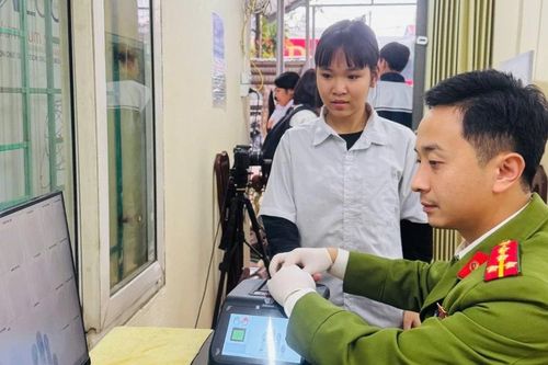 Tiếp tục triển khai cấp căn cước cho học sinh Tiểu học, Trung học cơ sở