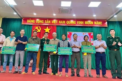 Các đơn vị Bộ đội Biên phòng tỉnh Đắk Lắk chăm lo đời sống nhân dân nhân dịp Tết đến, Xuân về