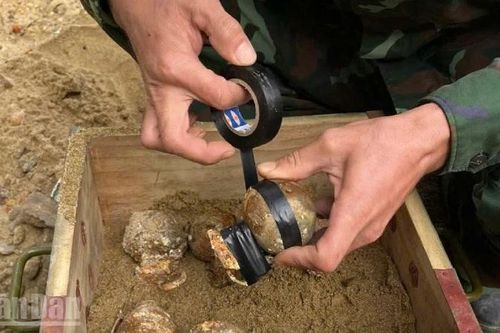 Huế: Phát hiện, xử lý vật liệu nổ sót lại sau chiến tranh