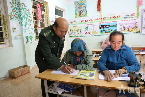 Gieo con chữ nơi phên dậu Tổ quốc