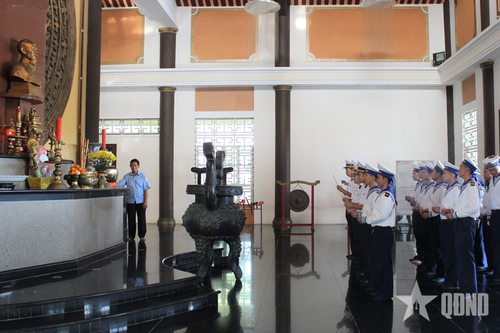 Lữ đoàn 171, Vùng 2 Hải quân tổ chức cho chiến sĩ chuẩn bị xuất ngũ tri ân các Anh hùng liệt sĩ