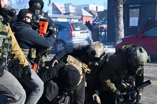 Mỹ: Bang Minnesota điều tra độc lập vụ đặc vụ liên bang bắn chết người