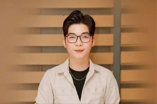 Thế Hùng 'chạy nước rút' ra mắt hai MV mới dịp cuối năm