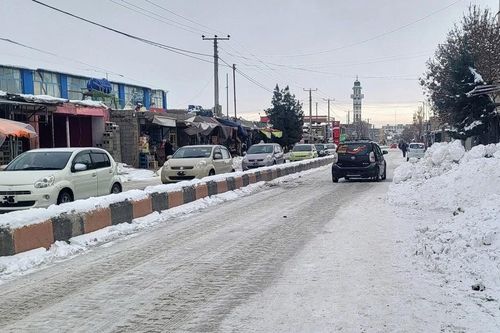 Mưa lớn, tuyết rơi dày khiến hơn 170 người thương vong ở Afghanistan