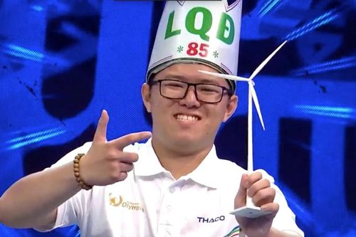 Nam sinh Khánh Hòa ngược dòng soán ngôi đầu, vào Chung kết năm Đường lên đỉnh Olympia 26