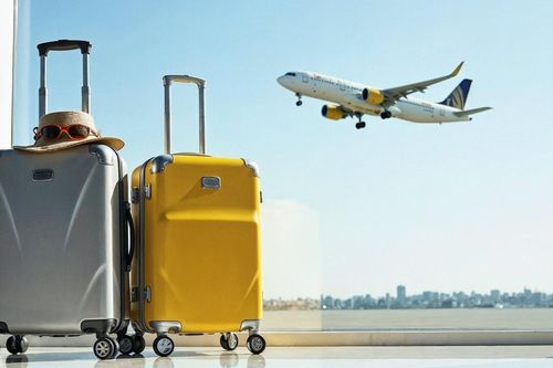 Vì sao quy định về hành lý xách tay khi đi máy bay ngày càng thắt chặt?