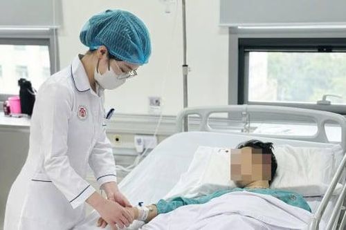 Bị chuột cắn, nam thiếu niên 16 tuổi nhập viện vì sốt cao, nhiễm khuẩn toàn thân