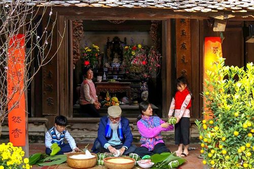 Giữ hồn Tết Việt giữa nhịp sống hiện đại