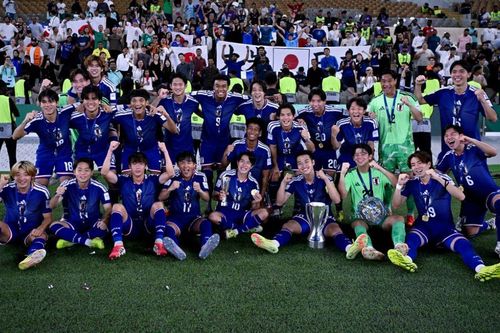 U23 Nhật Bản 'chấp tuổi', chấp luôn cả châu Á