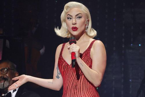 Mạng xã hội 'dậy sóng' với Lady Gaga