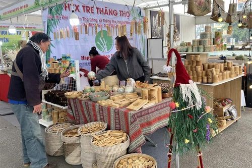 Sản phẩm handmade 'lên ngôi' dịp cuối năm