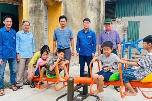 Sân chơi nhỏ, niềm vui lớn