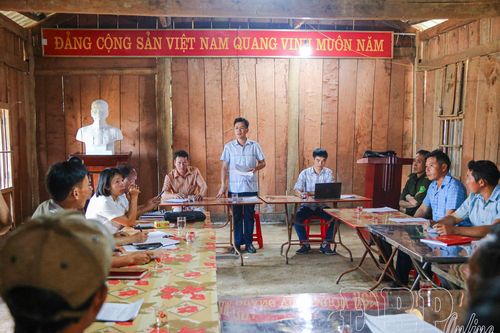 Phát triển cây trồng, vật nuôi thế mạnh