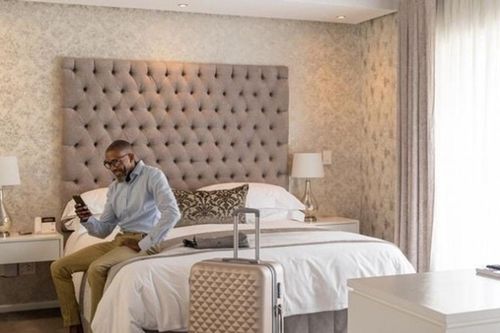 Cảnh báo chiêu trò lừa đảo đặt phòng qua tin nhắn: Những lưu ý cho du khách