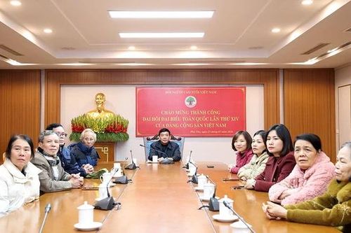 Chương trình văn nghệ chào mừng thành công Đại hội lần thứ XIV của Đảng và biểu dương người cao tuổi tiêu biểu