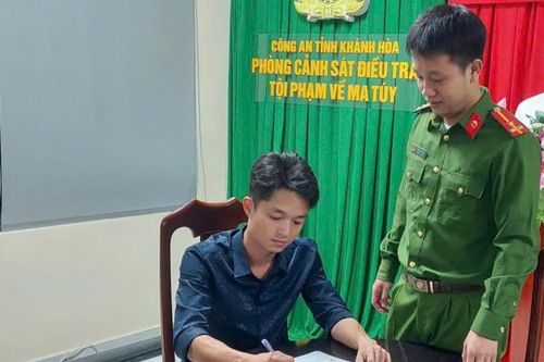 Một đối tượng trốn nã ra trình diện sau khi đọc được thư kêu gọi đầu thú
