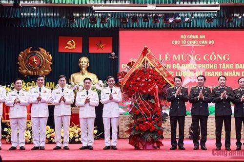 Dấu mốc Anh hùng và trách nhiệm tiên phong trong công tác cán bộ