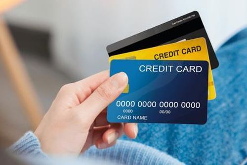 Chờ thanh toán thẻ xong, mới biết mình bị lừa