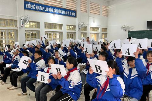 Ngoại khóa tuyên truyền chào mừng thành công Đại hội Đại biểu lần thứ XIV của Đảng và 85 năm Ngày Bác Hồ về nước