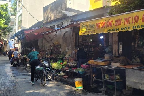 98 'chợ cóc' được sắp xếp, Hà Nội tiếp tục xử lý 133 điểm kinh doanh tự phát giai đoạn tới như thế nào?