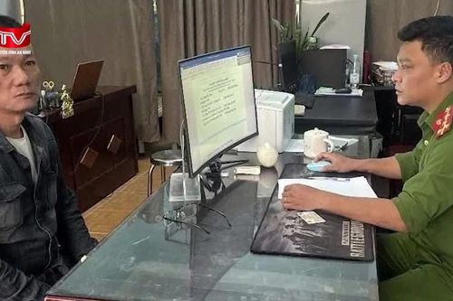 Nhắc nhở không hút thuốc, tài xế Grab bị 'thượng đế' say xỉn tấn công