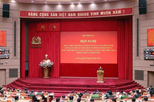 Nghiêm túc thi hành các luật, pháp lệnh liên quan đến an ninh, trật tự